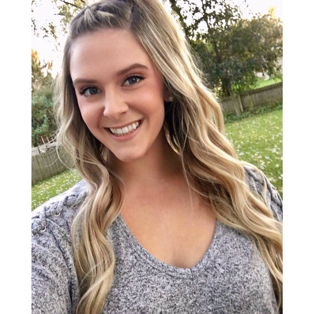 Meet your Posher, Anne-claire